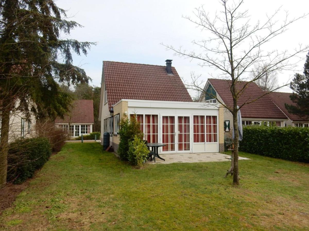 Bungalow - 6 Personen Gelegen In De Nabije Omgeving Van Avonturenpark Hellendoorn En De Prachtige Sallandse Heuvelrug En Eelerberg Kültér fotó