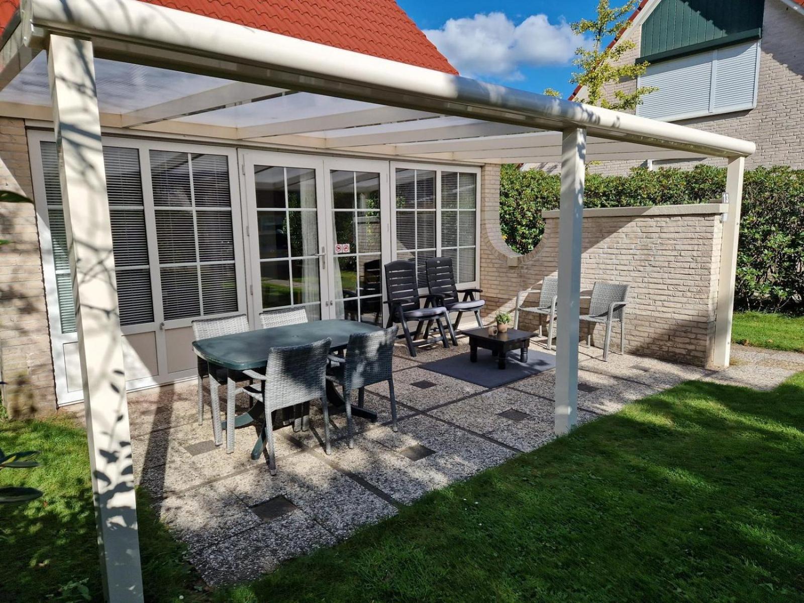 Bungalow - 6 Personen Gelegen In De Nabije Omgeving Van Avonturenpark Hellendoorn En De Prachtige Sallandse Heuvelrug En Eelerberg Kültér fotó